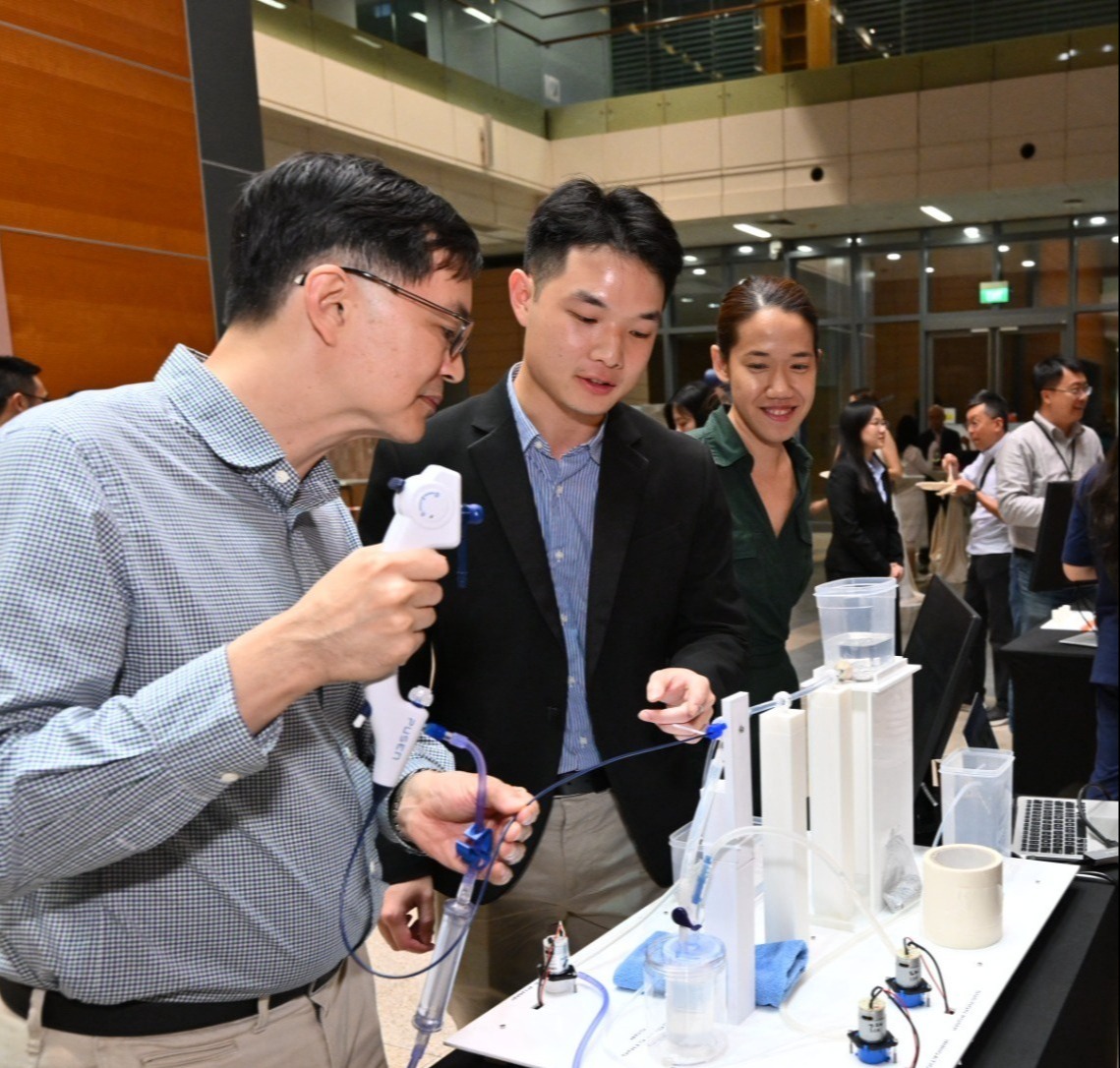 Student team developing efficient kidney stone removal device wins $50,000 at Duke-NUS innovation challenge