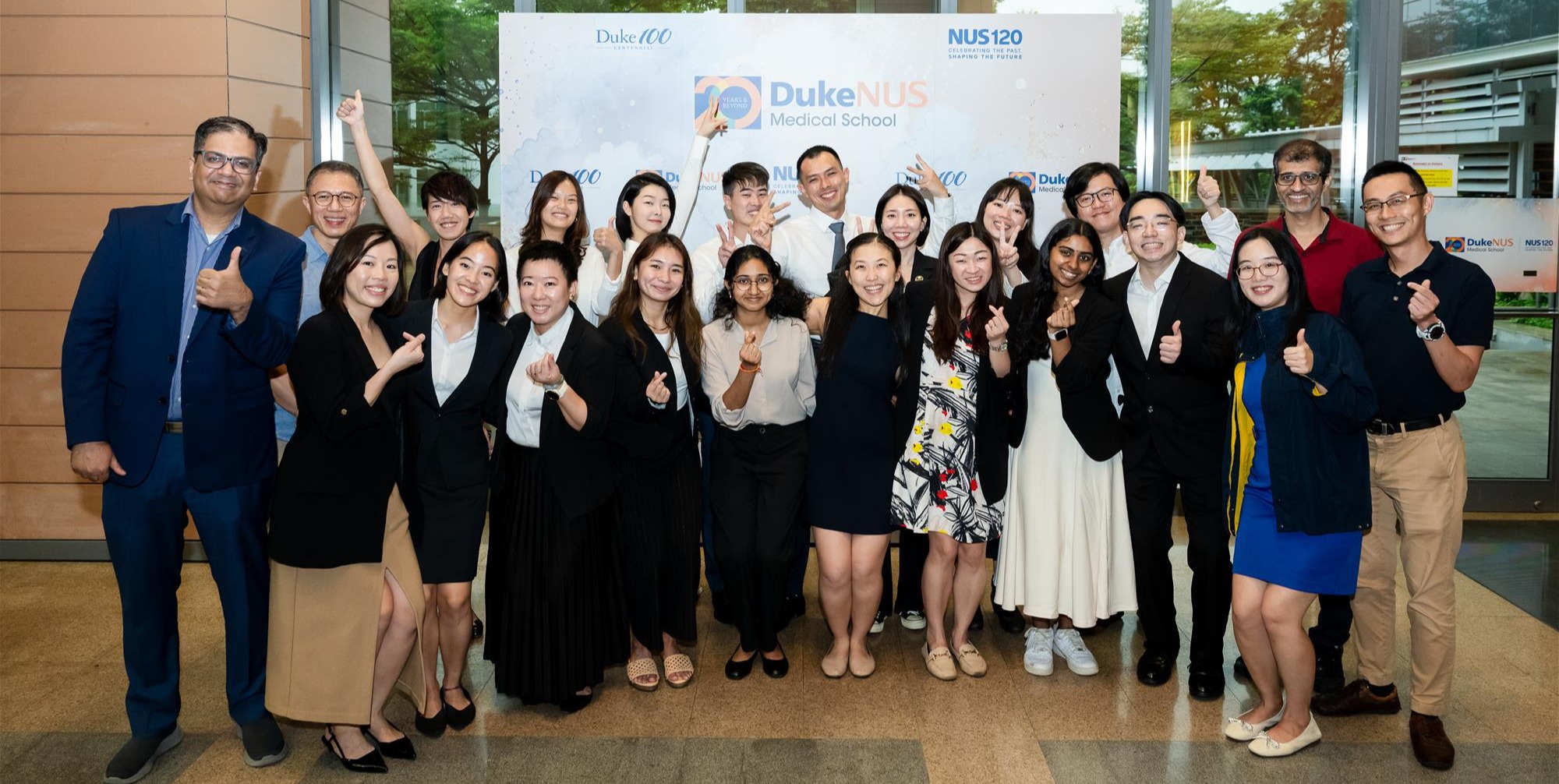 Duke-NUS Health Innovator Programme 2025 fellows, faculty and judges celebrate their accomplishments // Credit: Duke-NUS Medical School