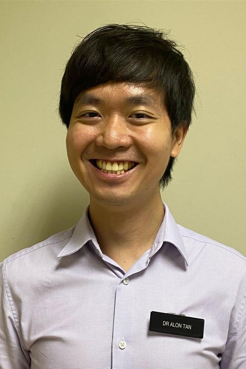 Portrait of Alon Tan, a physician with SingHealth Polyclinics
