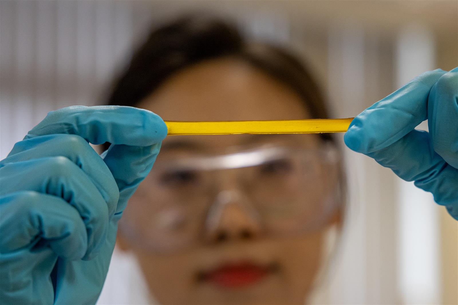 Besides being highly stretchable, MINE’s remarkable properties include its ability to self-heal, among others // Credit: College of Design and Engineering, NUS