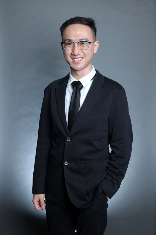 Darren MOK