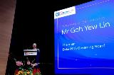 Duke-NUS Governing Board Chairman Mr Goh Yew Lin congratulates the group before they are officially inducted into Hall of Master Academic Clinicians 