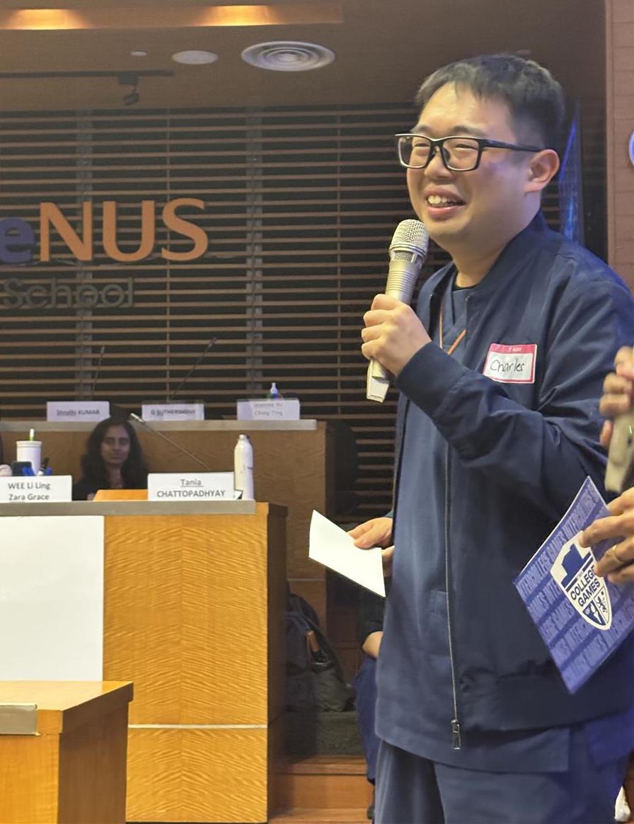 The Trivia Night segment was hosted by Student Council Welfare Vice President, Charles Kevin Tiu of the MD-PhD Programme. As the students took turns to answer questions from a varied range of topics, Stead College eked out a close win.