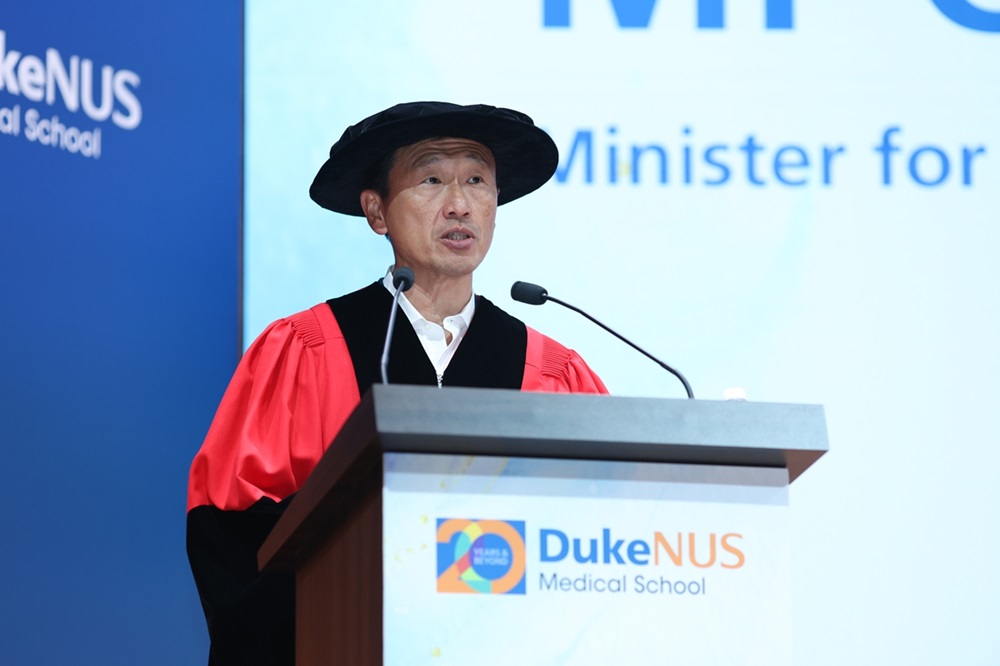 gradstory25Min Ong Ye Kung Minister for Health Ong Ye Kung addresses the Class of 2025