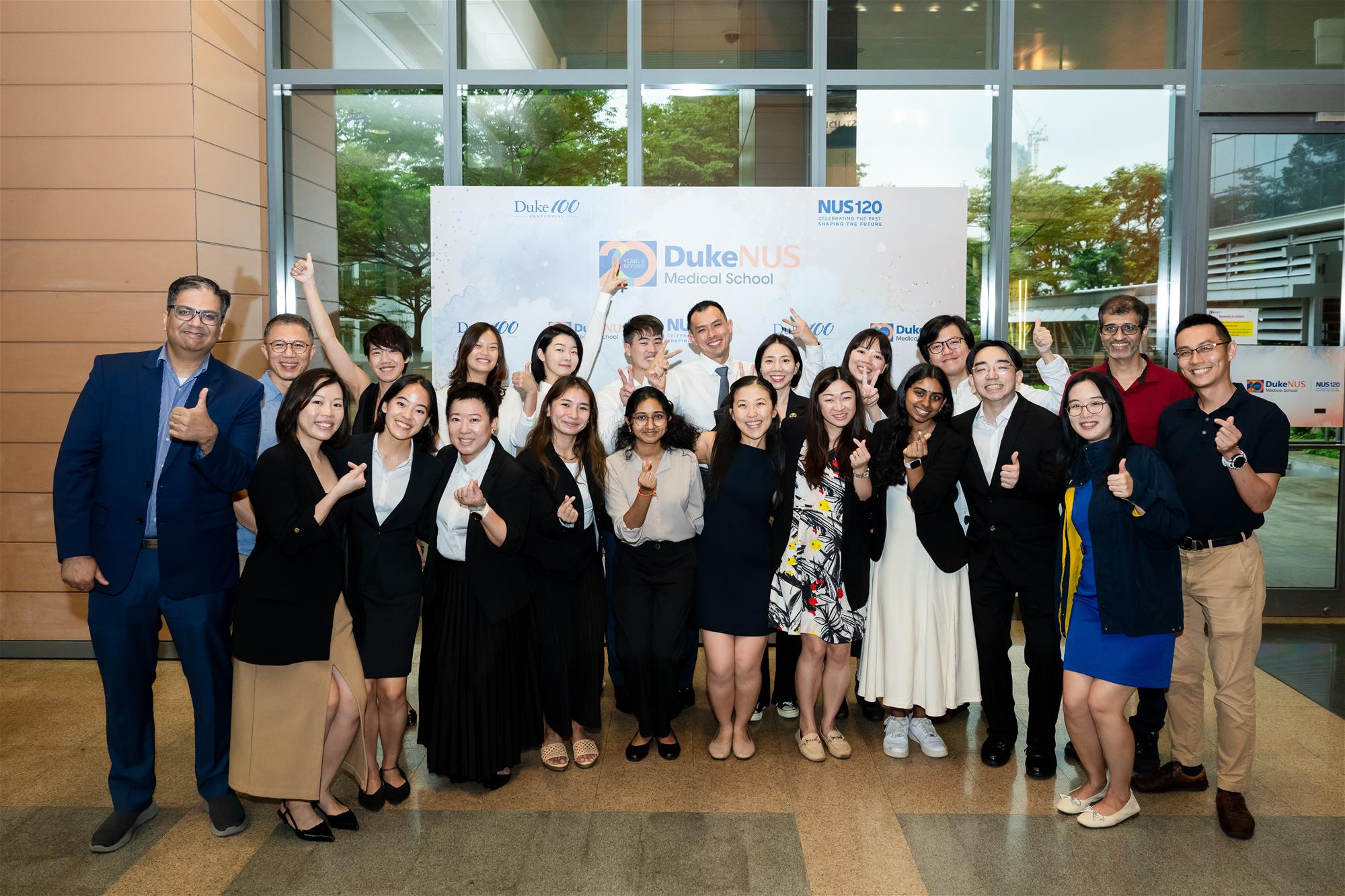 Duke-NUS Health Innovator Programme fellows, faculty and judges celebrate their accomplishments