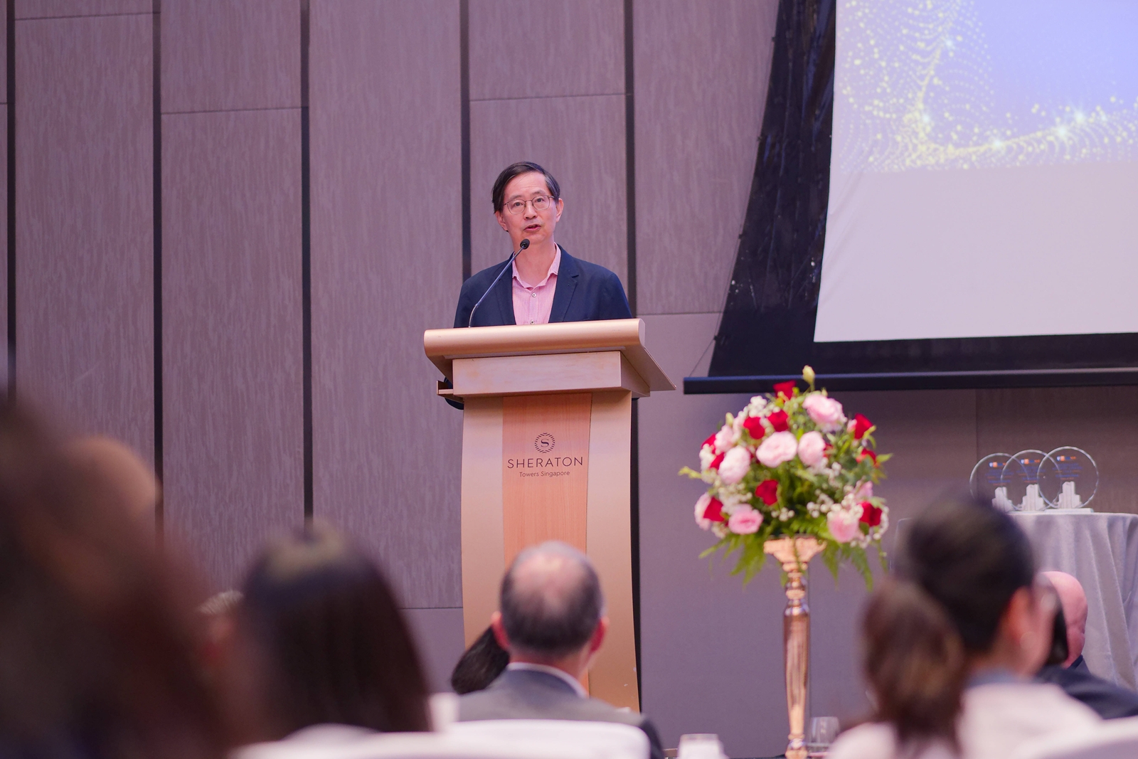 Duke-NUS Dean Prof Patrick Tan welcomes alumni back for a special reunion