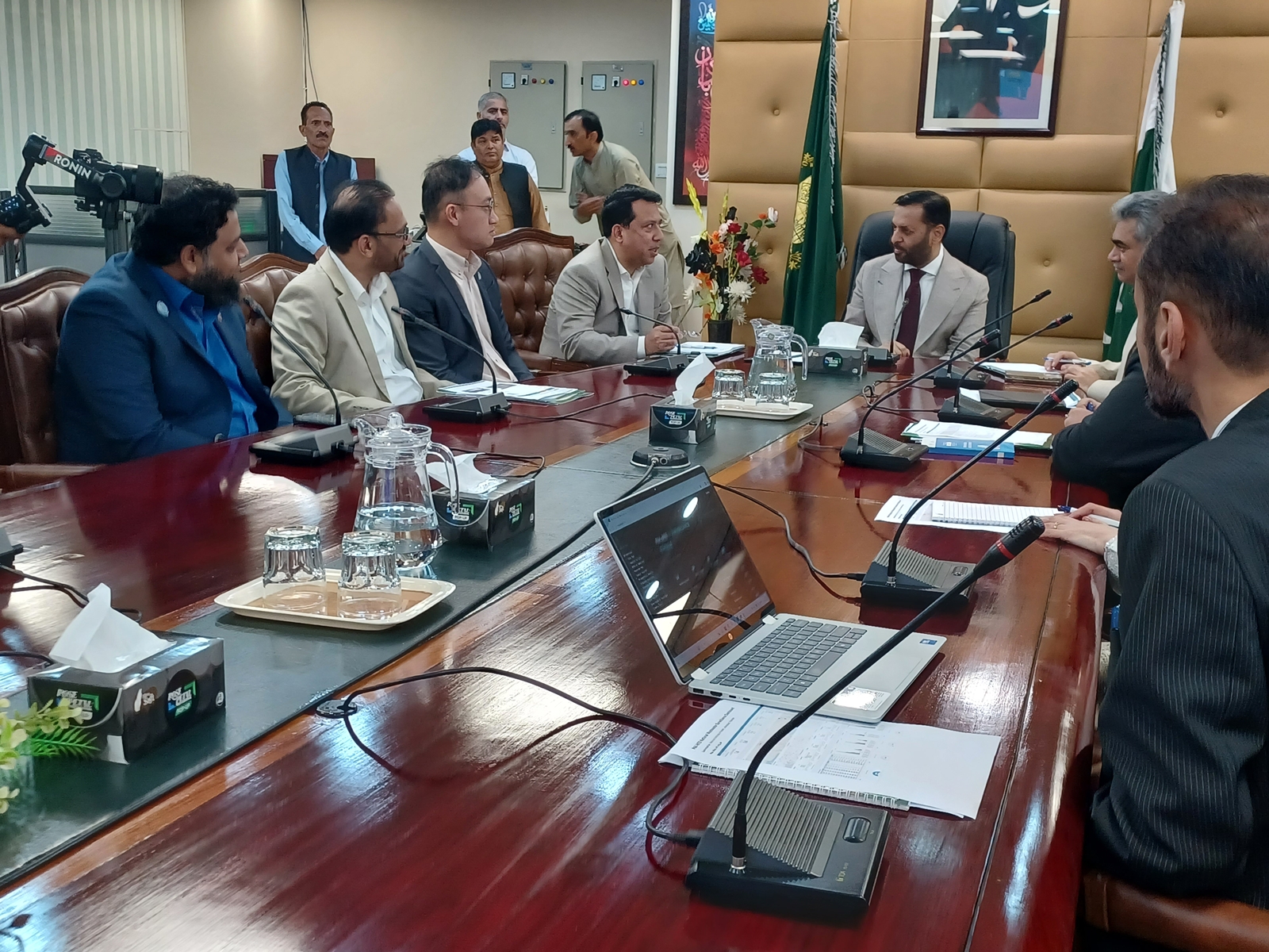 The WES team engaged the Ministry of Health to discuss the importance of strengthening wastewater surveillance and treatment systems across Pakistan