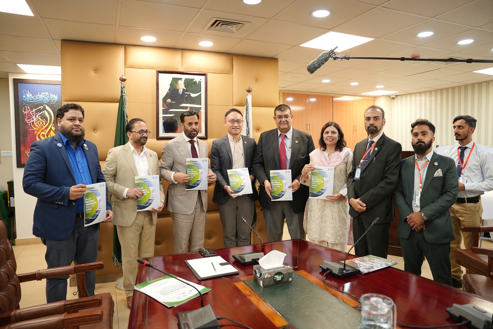 The WES team engaged the Ministry of Health to discuss the importance of strengthening wastewater surveillance and treatment systems across Pakistan