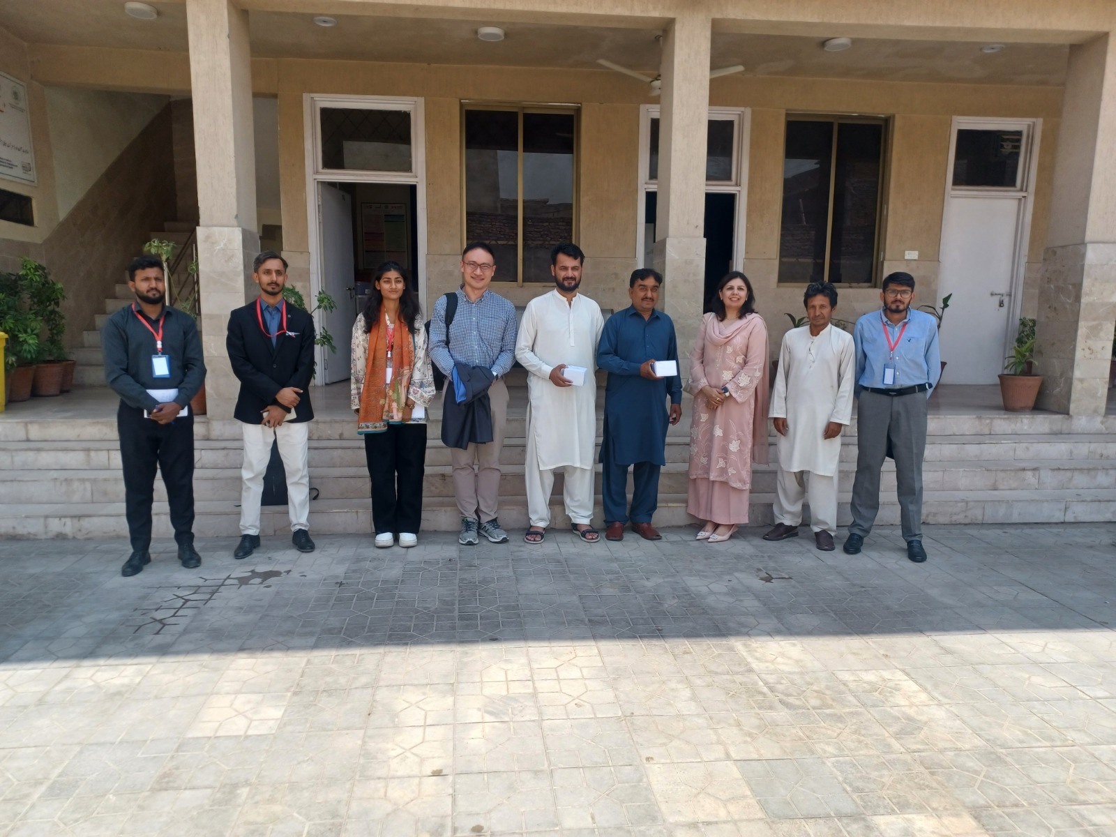 Discussions with healthcare and community leaders in a vaccination clinic
