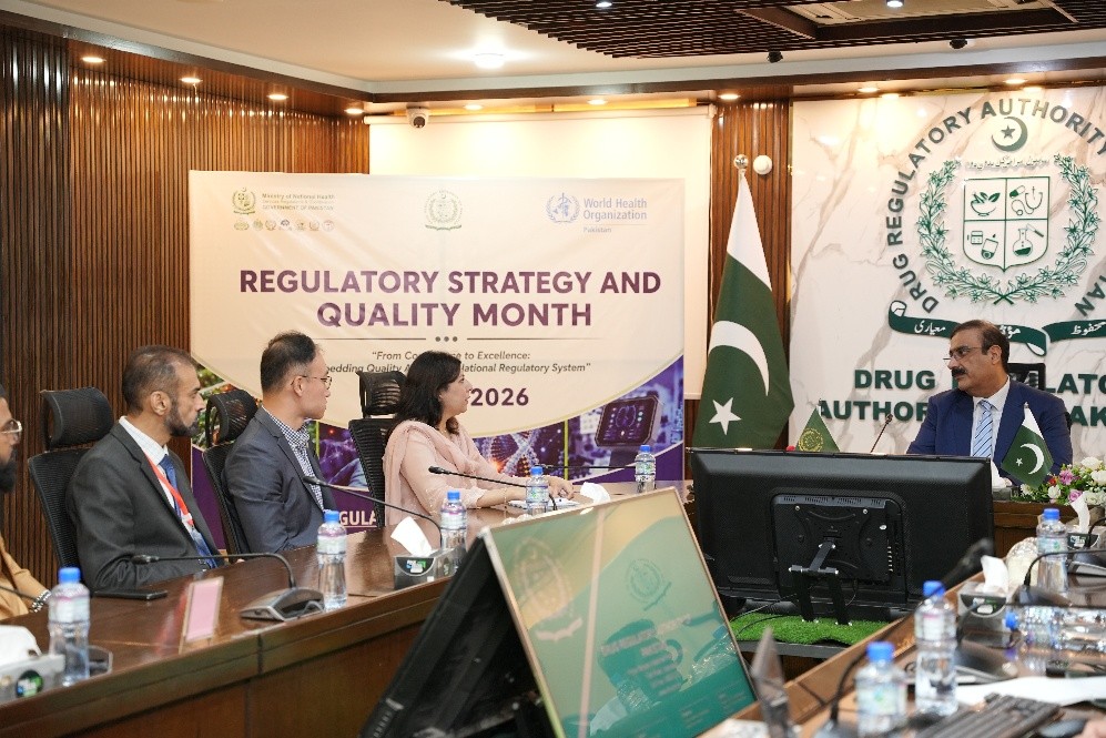 Discussions with Dr Obaidullah Malik CEO, Drug Regulatory Authority of Pakistan, Islamabad, to highlight the role of DRAP in WES, in July 2026 // Photo credit: National Institute of Health, Pakistan