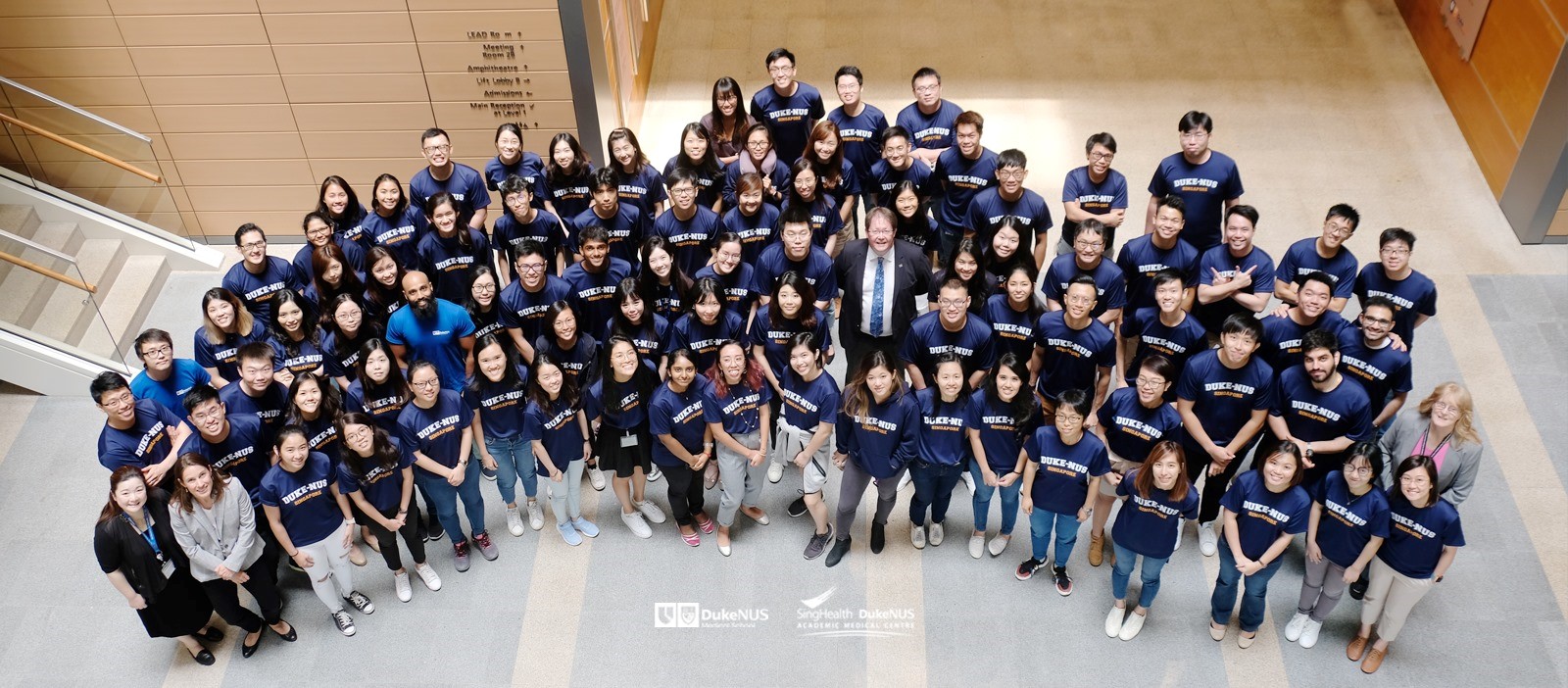 Prof Ian Curran with Class of 2023 Prof Ian Curran with Class of 2023