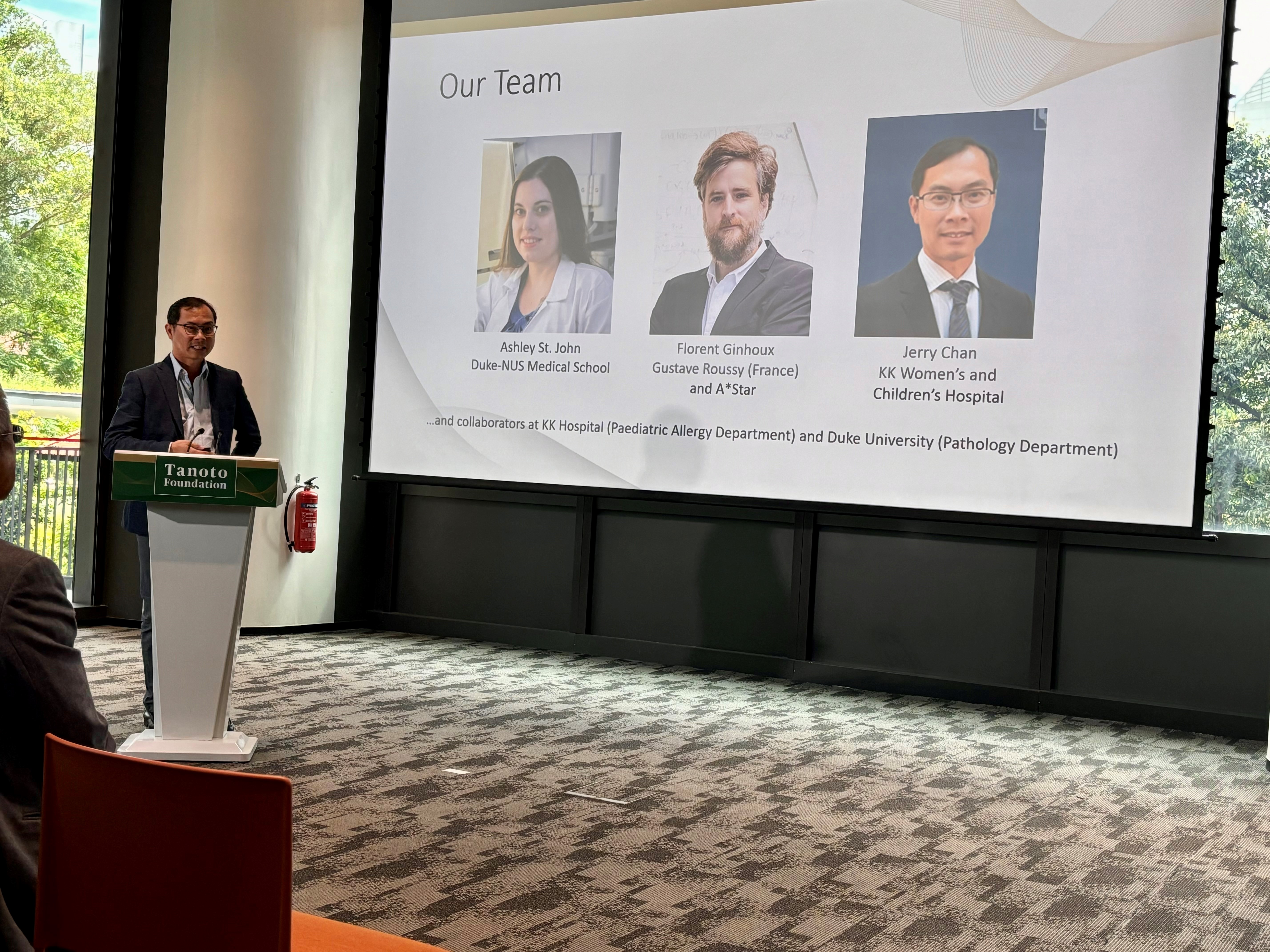 Professor Jerry Chan outlines the team’s project, on behalf of team lead Associate Professor Ashley St John // Credit: Courtesy of Joanne Lee, Duke-NUS
