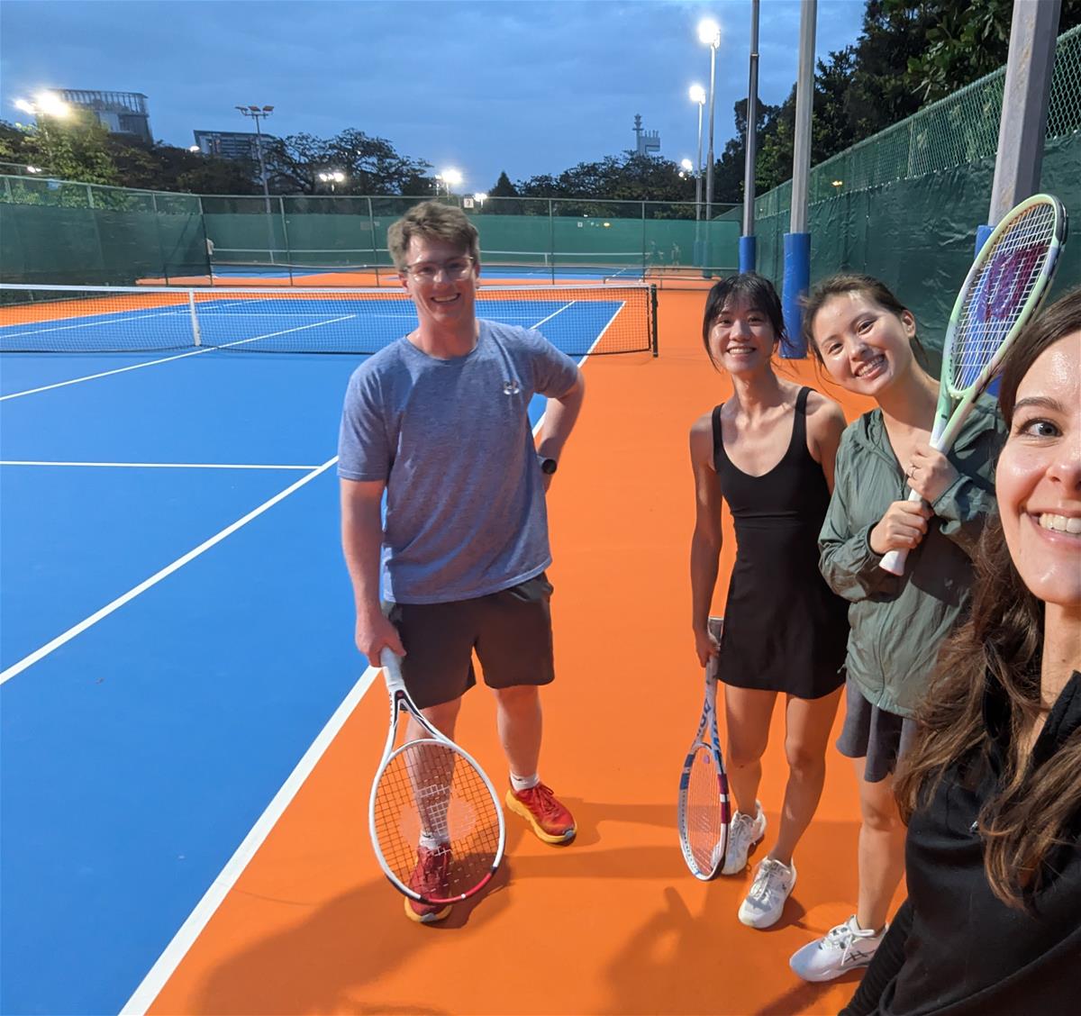 A weekly session of unwinding with EID colleagues at the NUS Tennis Courts!