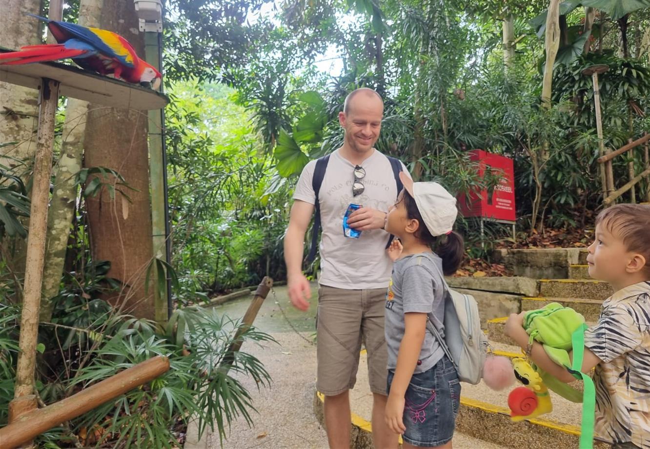 Sven and his children enjoying a day of fun at the Mandai Singapore Zoo!