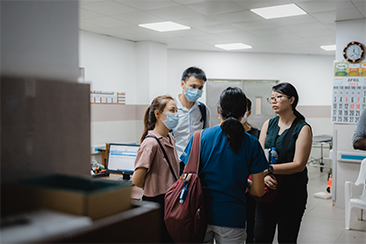Duke-NUS medical students and faculty at Teaching Hospital Jaffna