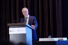 Dr Richard Hatchett, CEO, Coalition for Epidemic Preparedness Innovations (CEPI), giving the Lecture